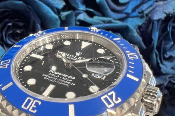 ホワイトゴールド素材の青サブ　REF.126619LB　大阪心斎橋