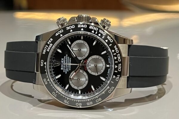ロレックス DAYTONA 126519LN 大阪 心斎橋