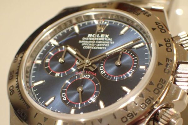 ディスコンの噂からの復活！！　Ref.126509　ブライトブルー　大阪　心斎橋