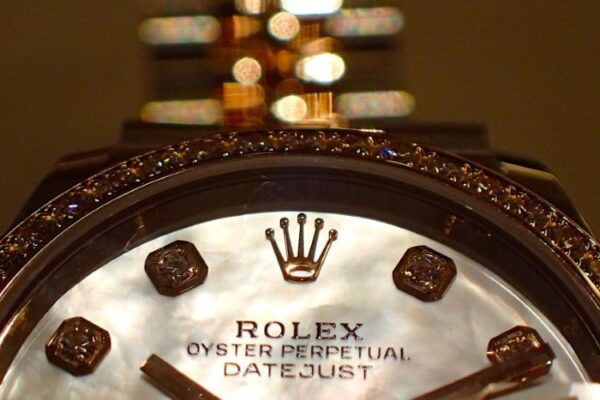 ワンランク上のミディアムサイズ Ref.278381RBR 大阪